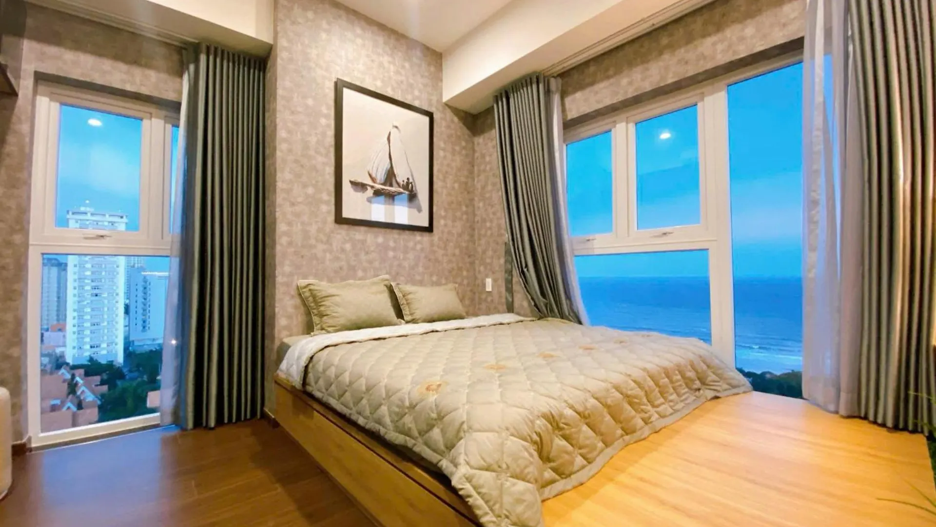Can Ho 2Pn View Dep L Oasky Vung Tau L Bai Sau 50M L Sach Dep Day Du Tien Nghi 0*,  Vietnam